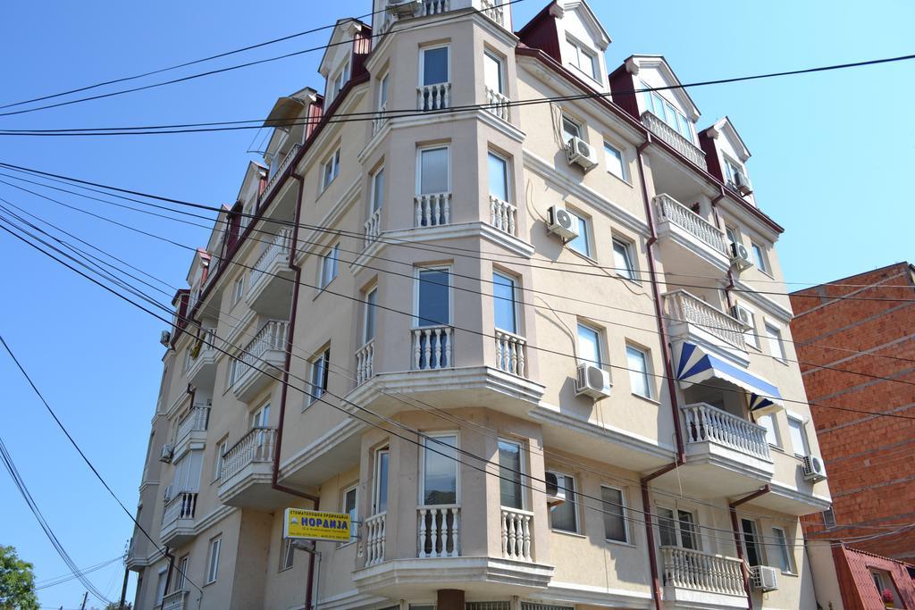 Luxury Apartment Near City Center سكوبجي المظهر الخارجي الصورة